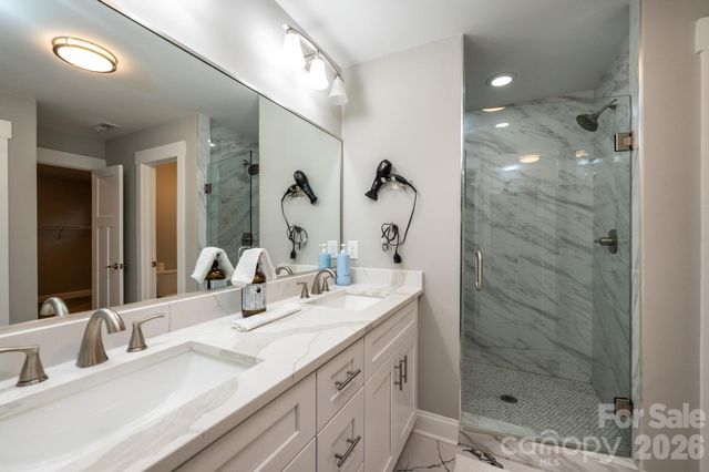 3075 Jamestown Drive, Gastonia, NC 28054