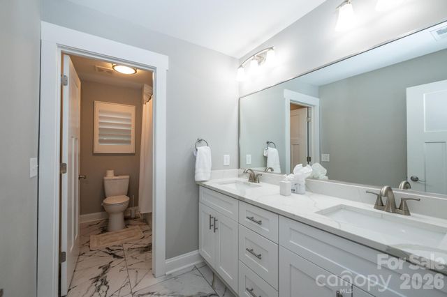 3075 Jamestown Drive, Gastonia, NC 28054