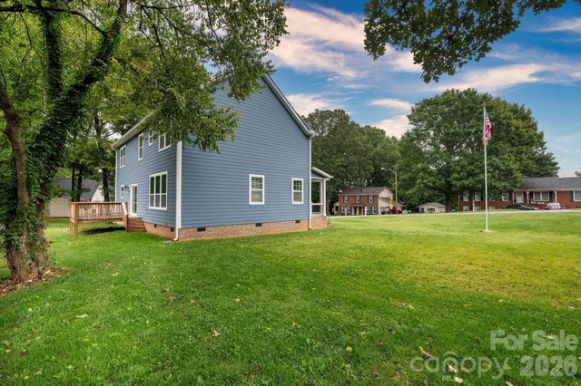 3075 Jamestown Drive, Gastonia, NC 28054