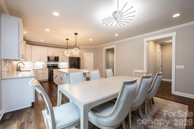 3075 Jamestown Drive, Gastonia, NC 28054