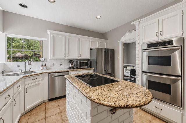 34 W Placid Hill Circle, The Woodlands, TX 77381