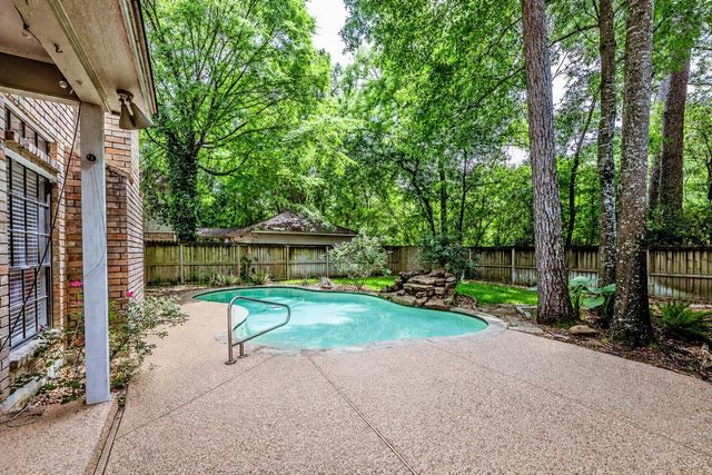 34 W Placid Hill Circle, The Woodlands, TX 77381