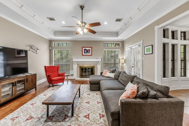 34 W Placid Hill Circle, The Woodlands, TX 77381
