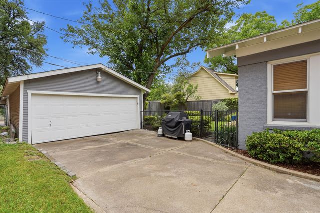 2205 Wilshire Boulevard, Fort Worth, TX 76110