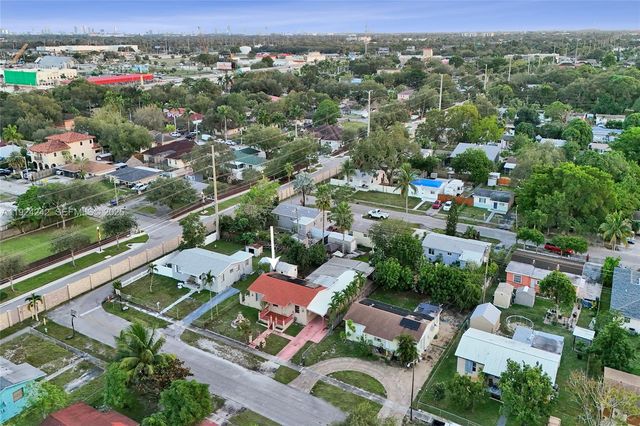 6404 Evans St, Hollywood, FL 33024