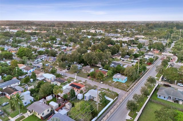 6404 Evans St, Hollywood, FL 33024