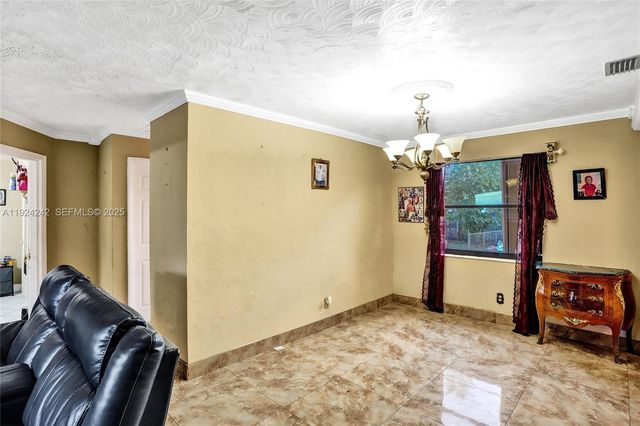 6404 Evans St, Hollywood, FL 33024