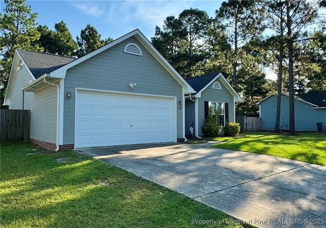198 Independence Drive, Raeford, NC 28376
