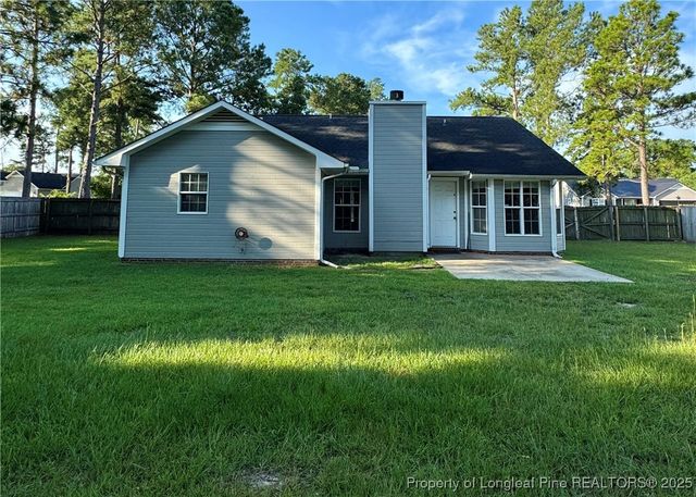 198 Independence Drive, Raeford, NC 28376