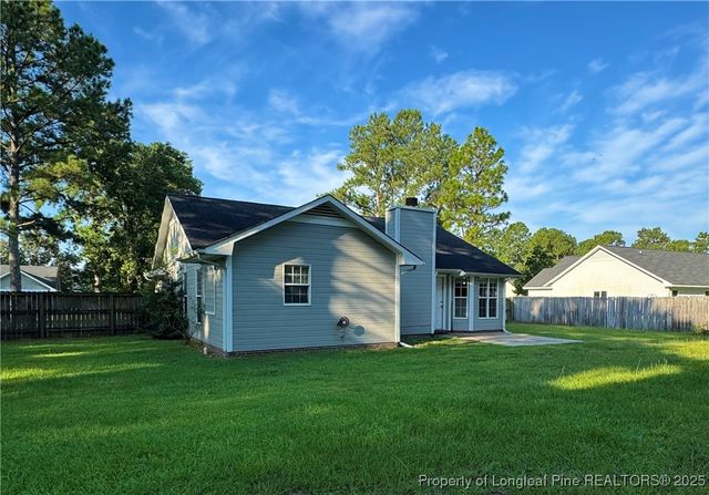 198 Independence Drive, Raeford, NC 28376