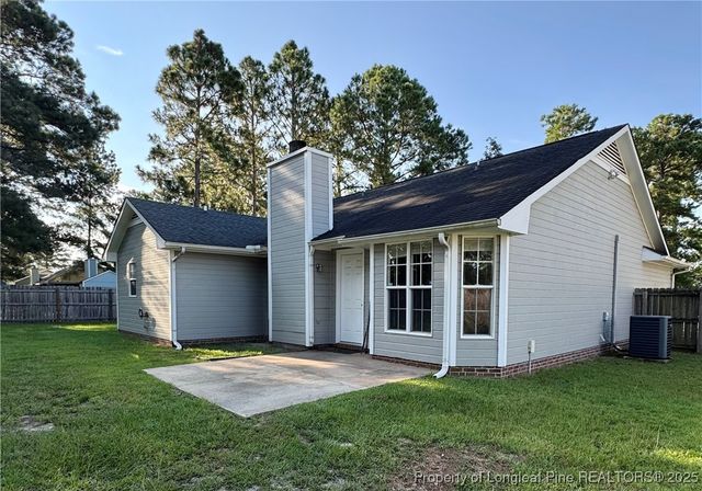 198 Independence Drive, Raeford, NC 28376