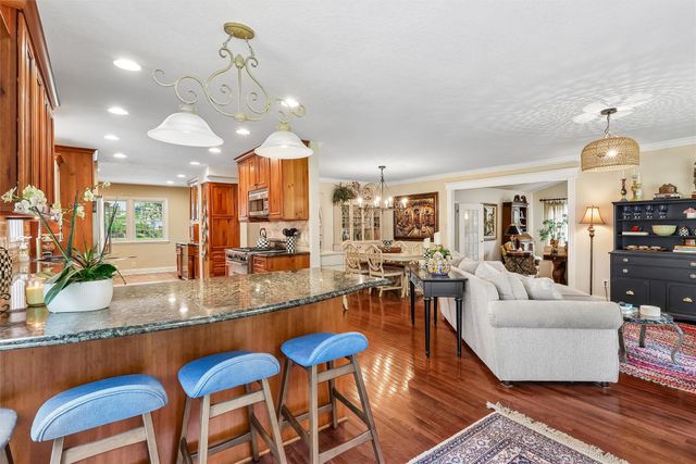 3212 Vine Street, West Des Moines, IA 50265