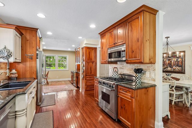 3212 Vine Street, West Des Moines, IA 50265