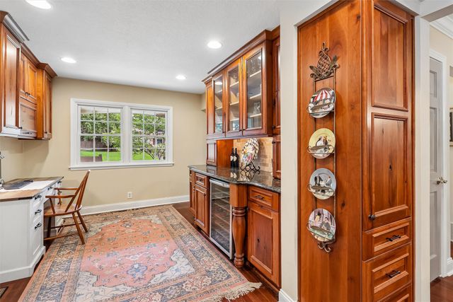 3212 Vine Street, West Des Moines, IA 50265