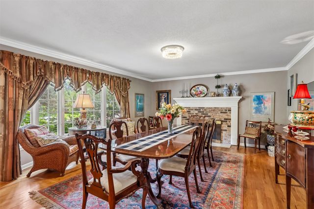 3212 Vine Street, West Des Moines, IA 50265