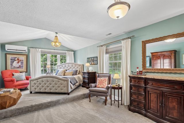 3212 Vine Street, West Des Moines, IA 50265