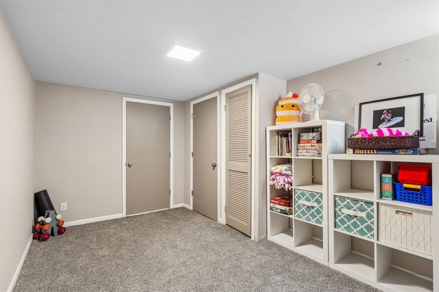 3212 Vine Street, West Des Moines, IA 50265