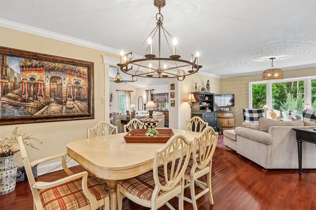 3212 Vine Street, West Des Moines, IA 50265