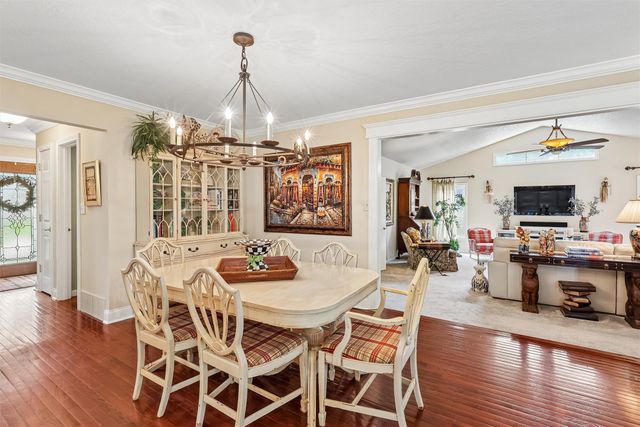3212 Vine Street, West Des Moines, IA 50265