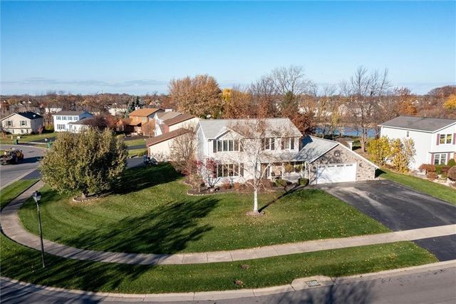 276 Crosby Lane, Greece, NY 14612
