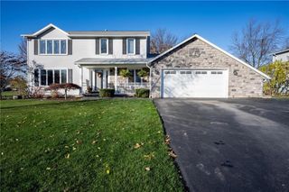 276 Crosby Lane, Greece, NY 14612