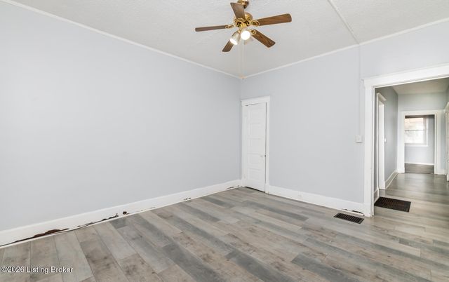 2316 Greenwood Ave, Louisville, KY 40210