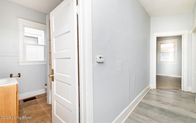 2316 Greenwood Ave, Louisville, KY 40210