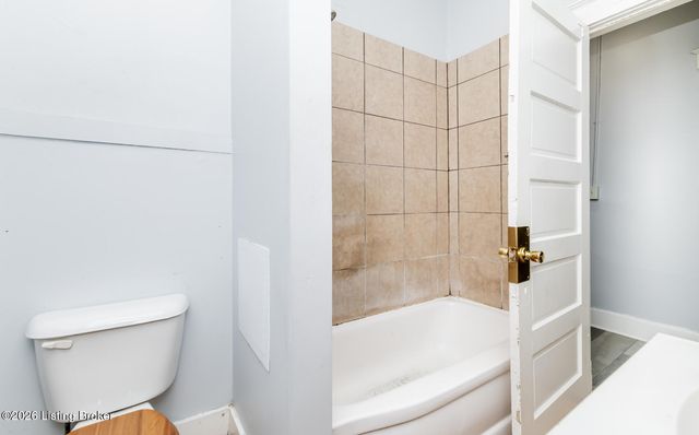 2316 Greenwood Ave, Louisville, KY 40210