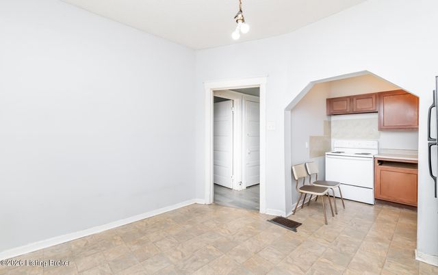 2316 Greenwood Ave, Louisville, KY 40210