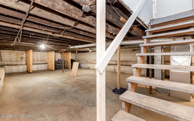 2316 Greenwood Ave, Louisville, KY 40210