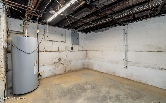 2316 Greenwood Ave, Louisville, KY 40210