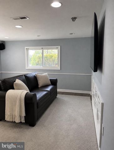 10 JACQUELINE DR, Paoli, PA 19301
