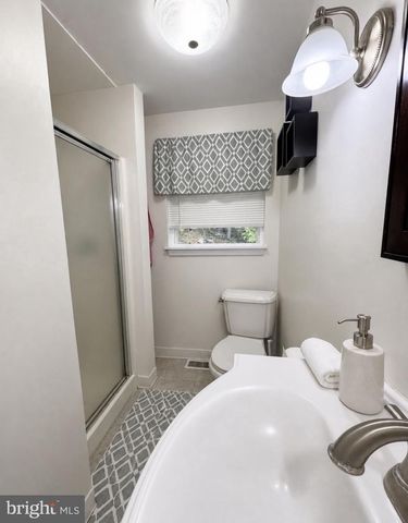 10 JACQUELINE DR, Paoli, PA 19301