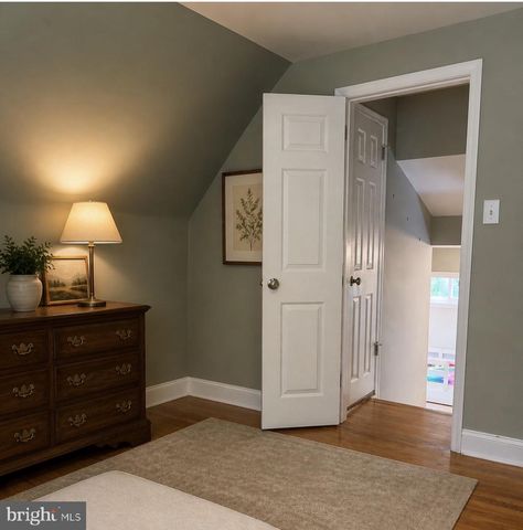 10 JACQUELINE DR, Paoli, PA 19301
