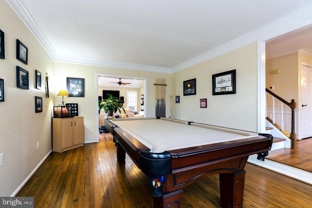 1700 ABBEY OAK DR, Vienna, VA 22182