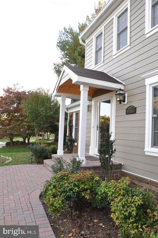 1700 ABBEY OAK DR, Vienna, VA 22182