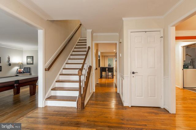 1700 ABBEY OAK DR, Vienna, VA 22182