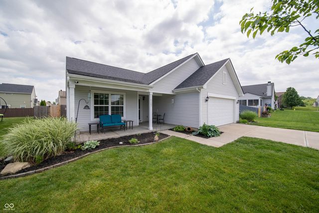 6407 Clary Circle Drive, Greenwood, IN 46143