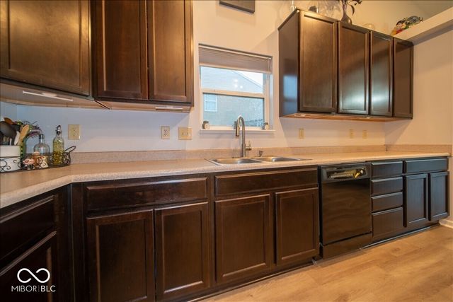 6407 Clary Circle Drive, Greenwood, IN 46143