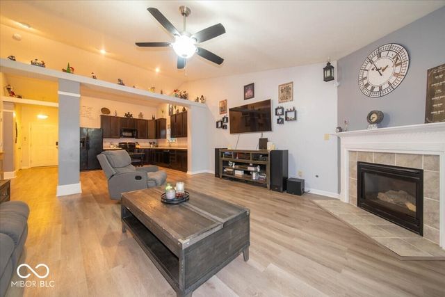 6407 Clary Circle Drive, Greenwood, IN 46143