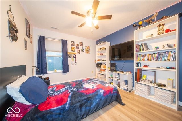 6407 Clary Circle Drive, Greenwood, IN 46143