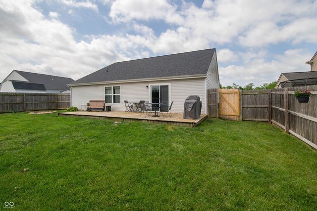 6407 Clary Circle Drive, Greenwood, IN 46143