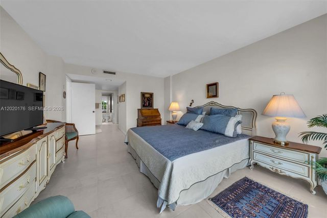 199 Ocean Lane Dr 512, Key Biscayne, FL 33149
