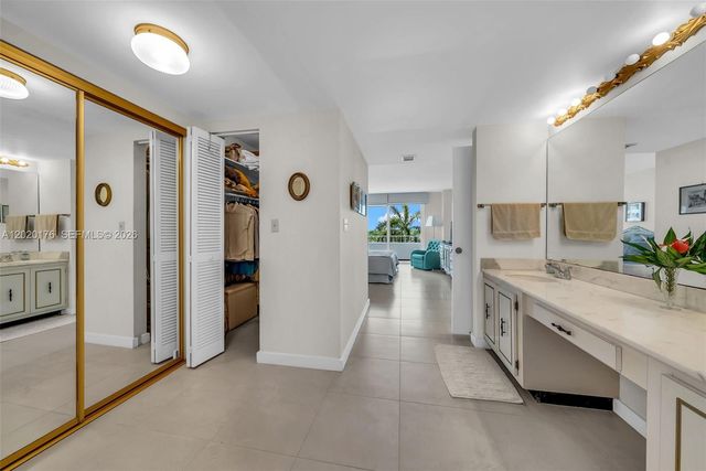 199 Ocean Lane Dr 512, Key Biscayne, FL 33149