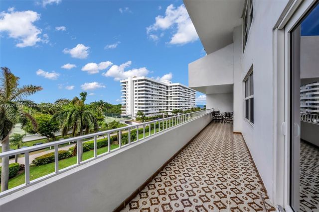 199 Ocean Lane Dr 512, Key Biscayne, FL 33149