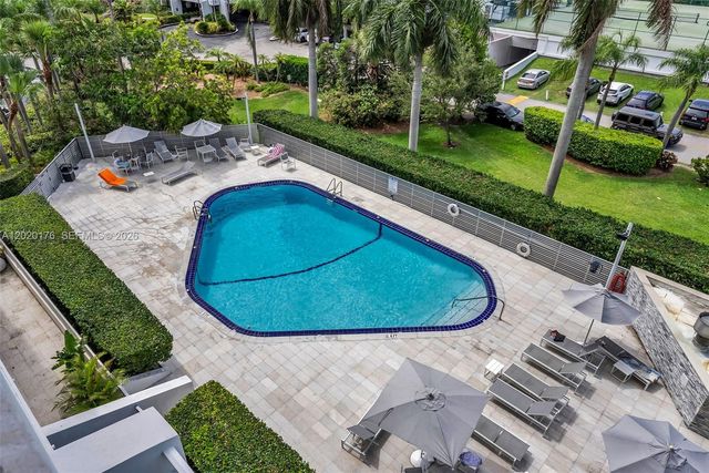 199 Ocean Lane Dr 512, Key Biscayne, FL 33149