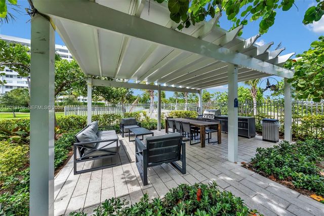 199 Ocean Lane Dr 512, Key Biscayne, FL 33149