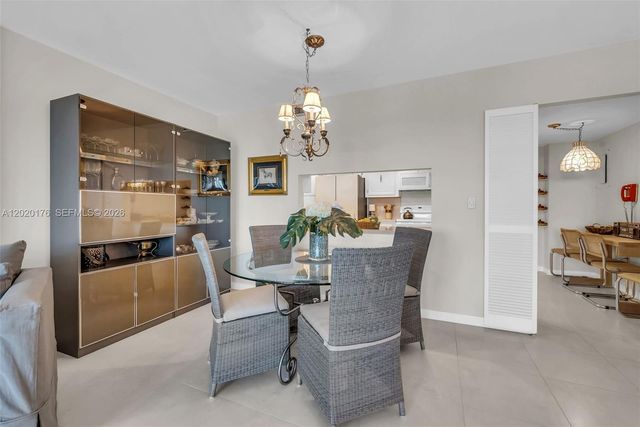 199 Ocean Lane Dr 512, Key Biscayne, FL 33149