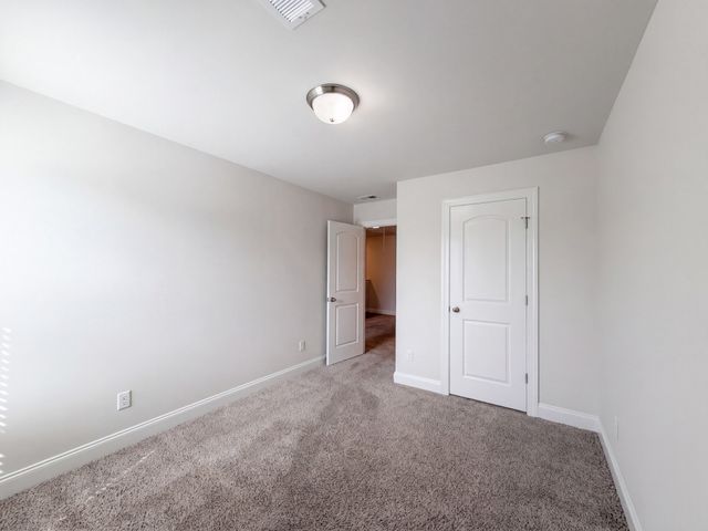 952 Oak Ridge Ln, Columbia, TN 38401