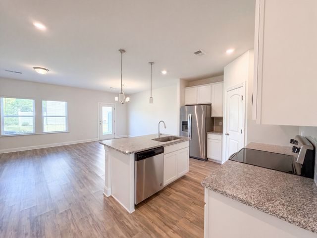 952 Oak Ridge Ln, Columbia, TN 38401